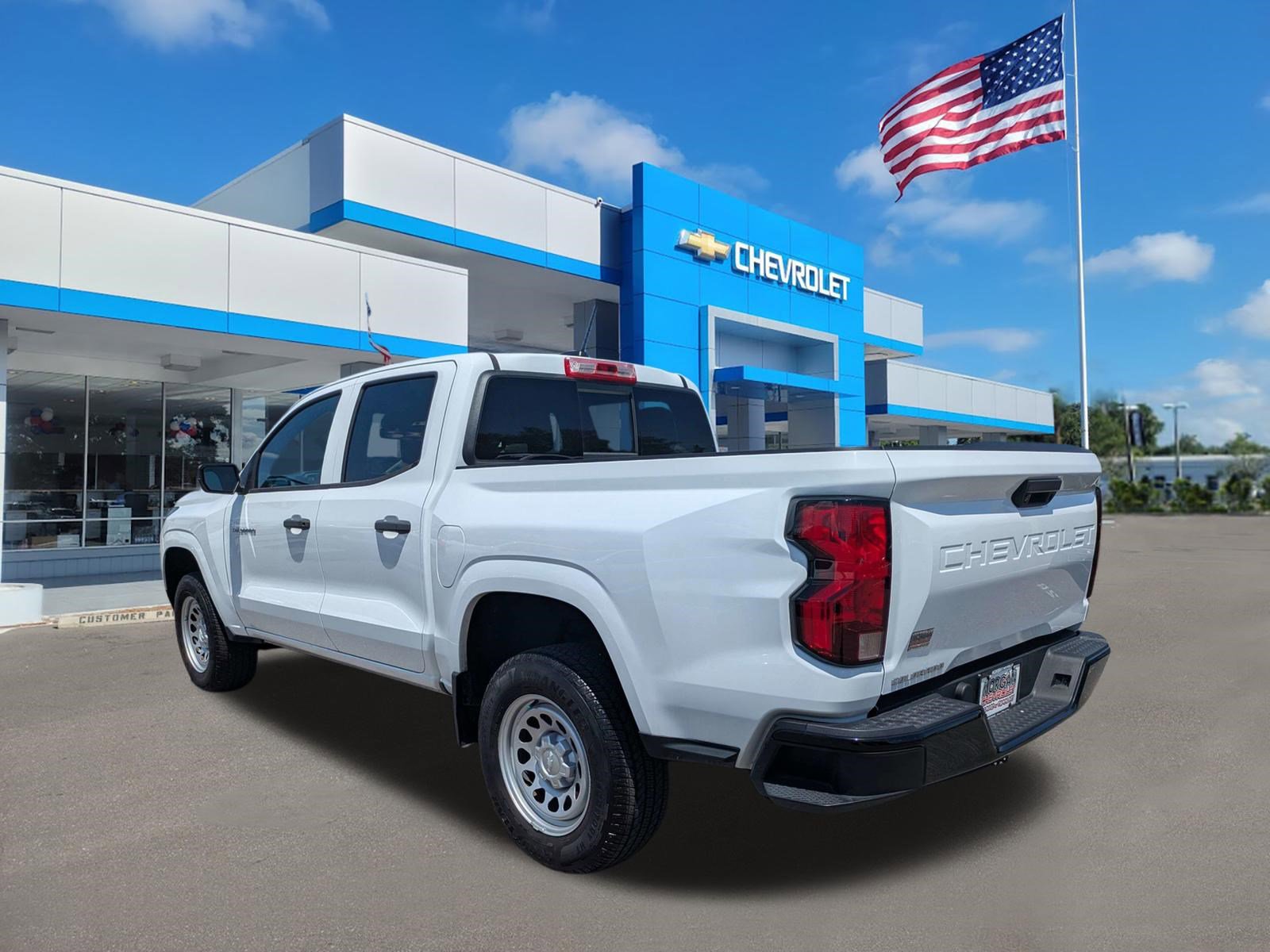 Used 2023 Chevrolet Colorado W/T w/ WT Convenience Package II RWD image 6