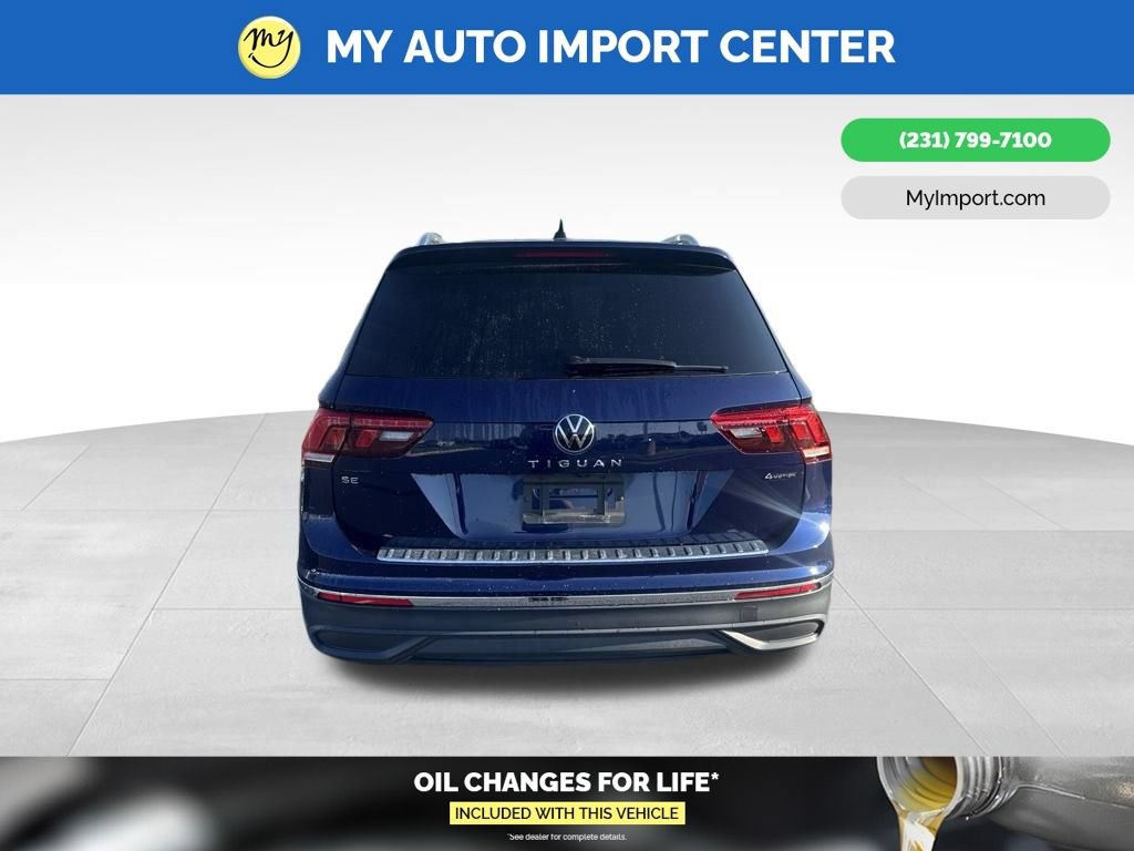 Used 2024 Volkswagen Tiguan SE w/ Panoramic Sunroof Package AWD/4WD image 6