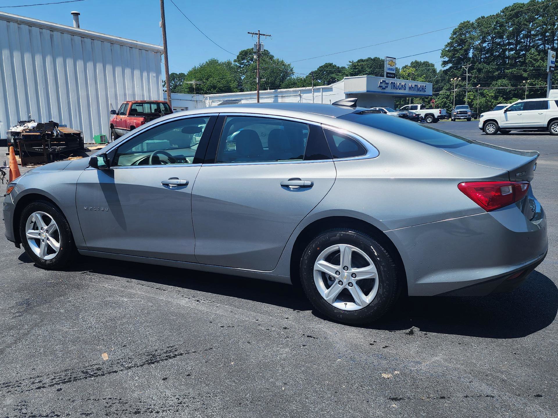New 2025 Chevrolet Malibu LS image 3