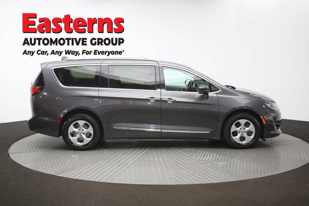 Used 2017 Chrysler Pacifica Touring-L Plus w/ Advanced Safetytec Group FWD image 47