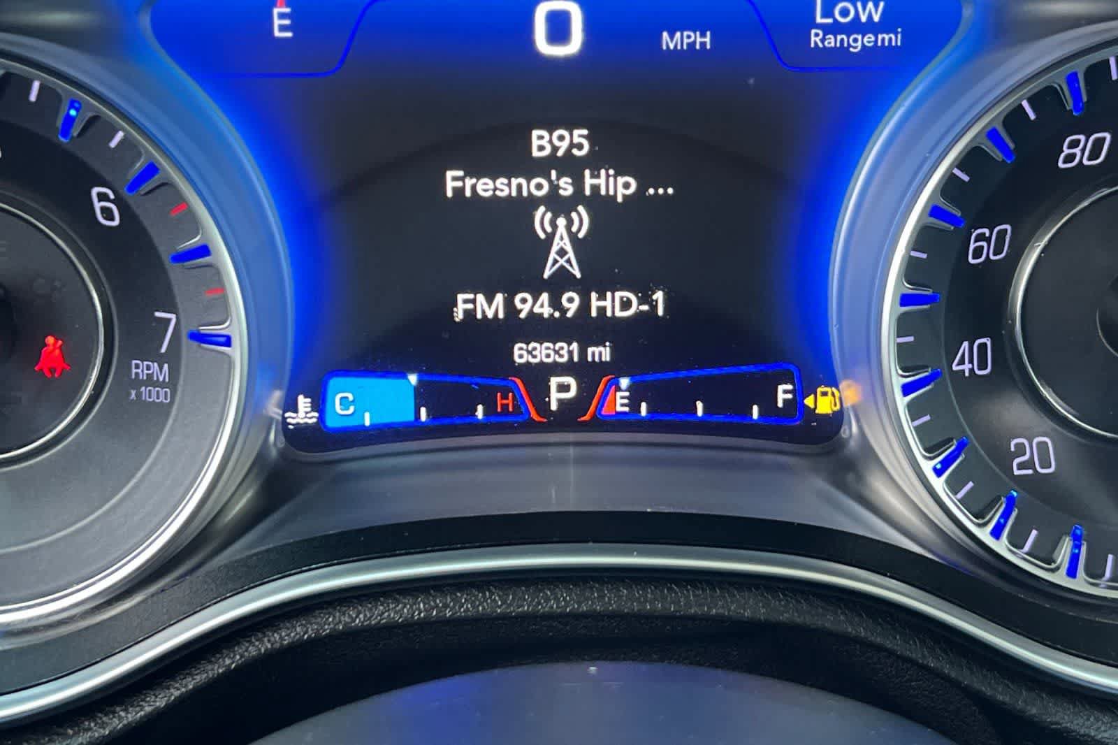 Used 2019 Chrysler 300 Limited RWD image 24