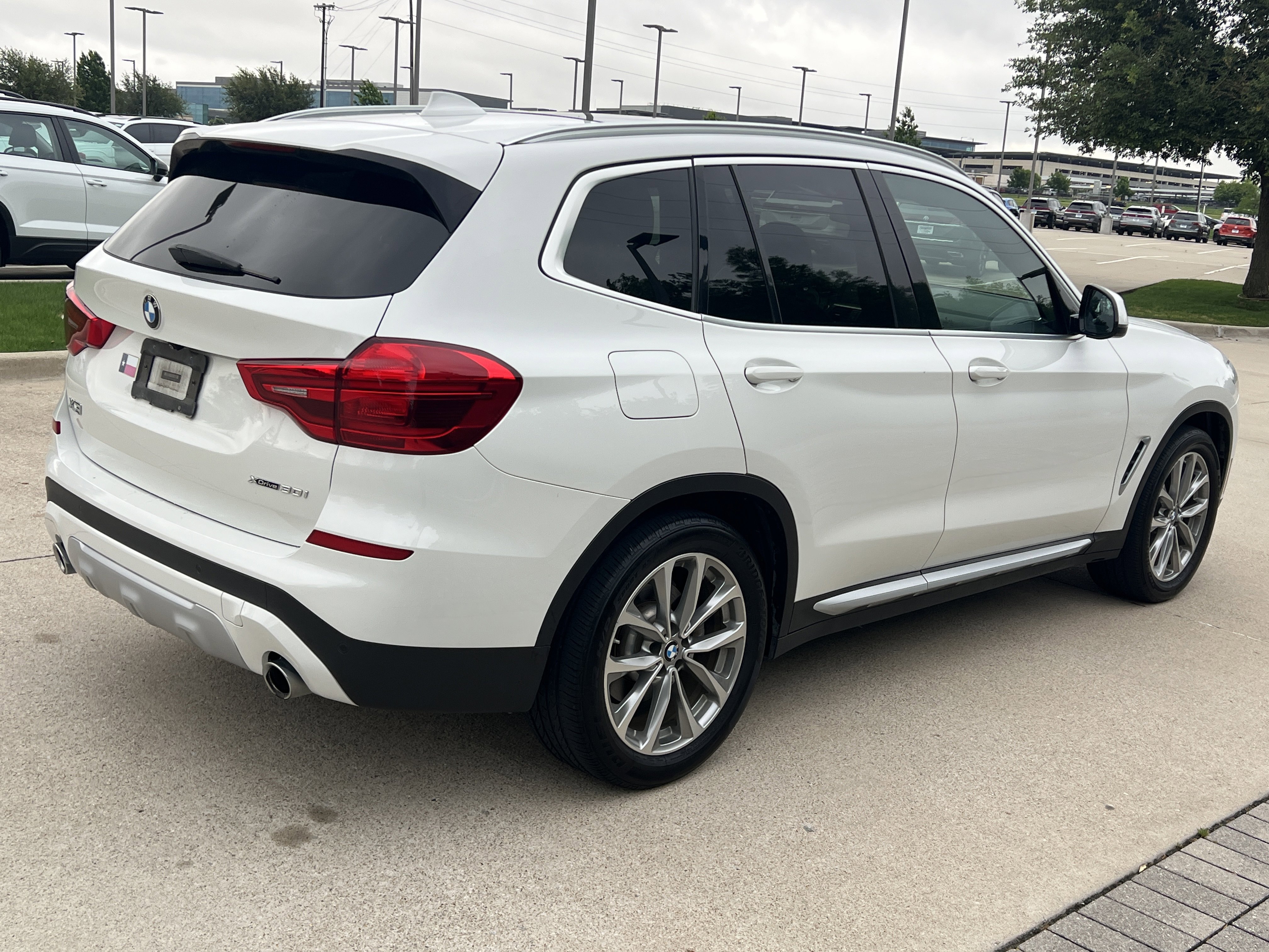 Used 2019 BMW X3 xDrive30i w/ Driving Assistance Package image 10