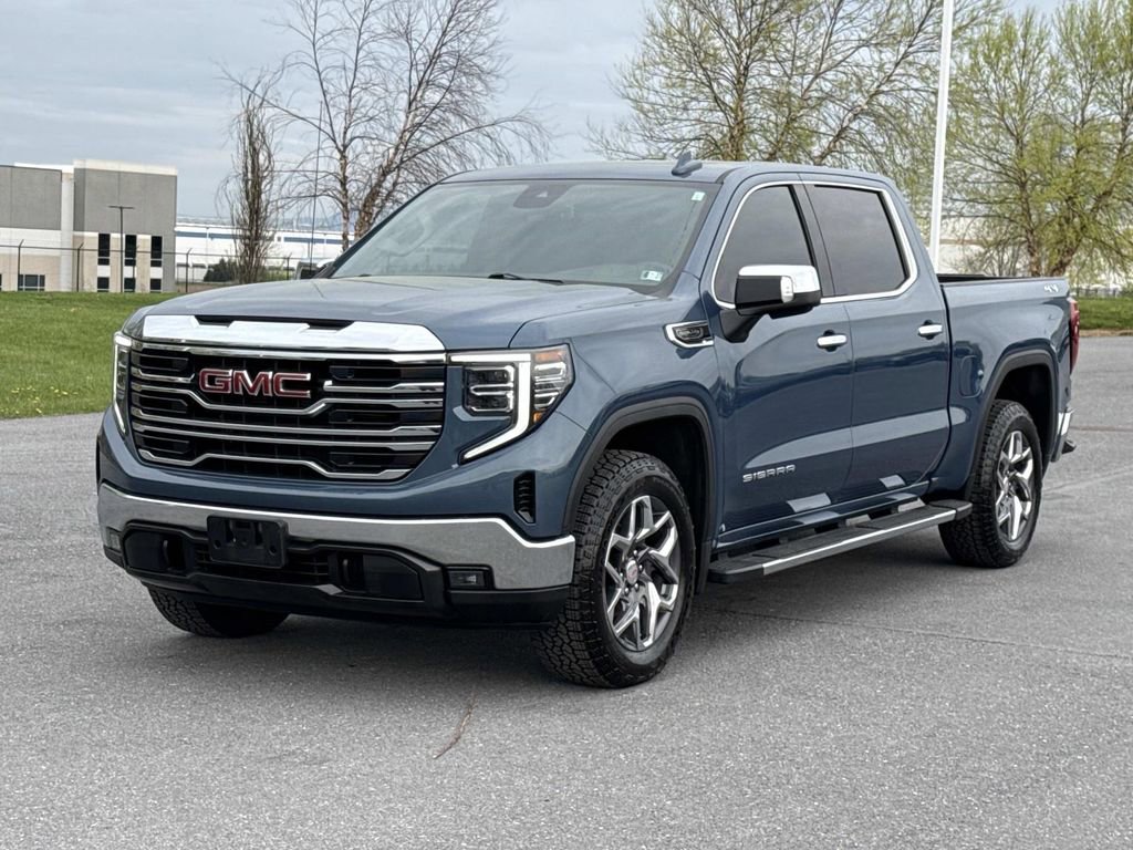 Used 2024 GMC Sierra 1500 SLT w/ SLT Premium Package AWD/4WD image 28