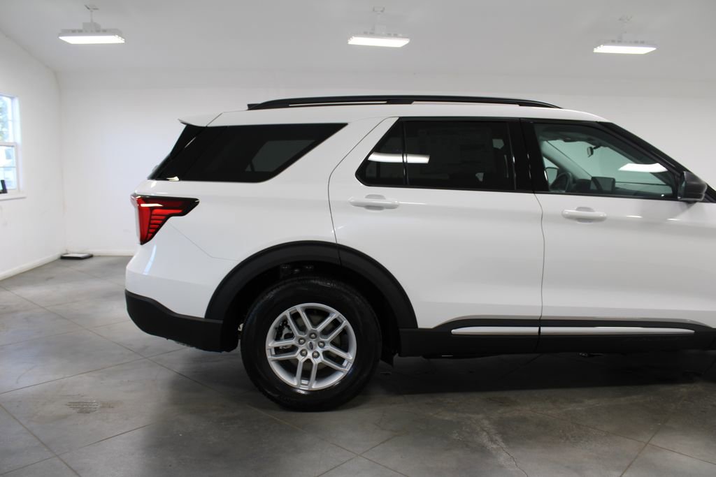 New 2025 Ford Explorer Active w/ Active Comfort Package image 11