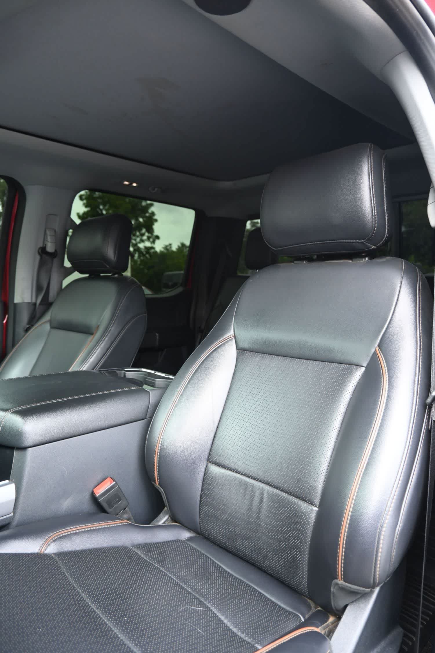 Used 2025 Ford F350 Lariat w/ Lariat Ultimate Package AWD/4WD image 21