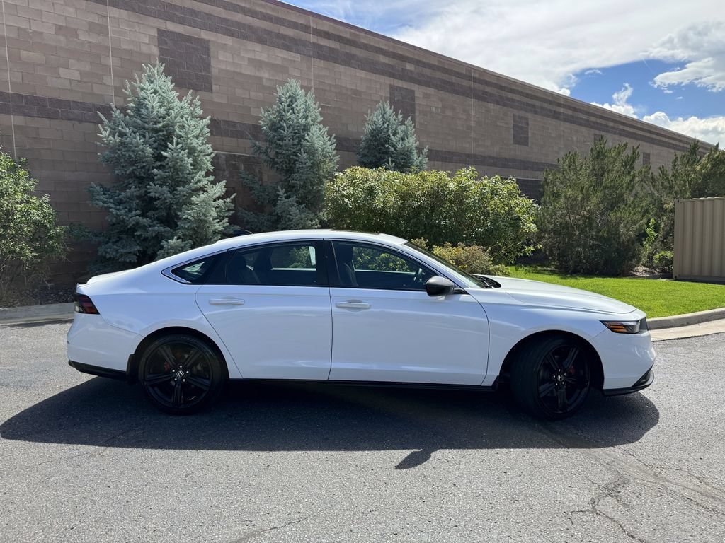Used 2023 Honda Accord Sport image 5