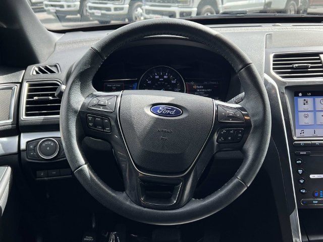 Certified 2019 Ford Explorer Limited w/ Class III Trailer Tow Package FWD image 27
