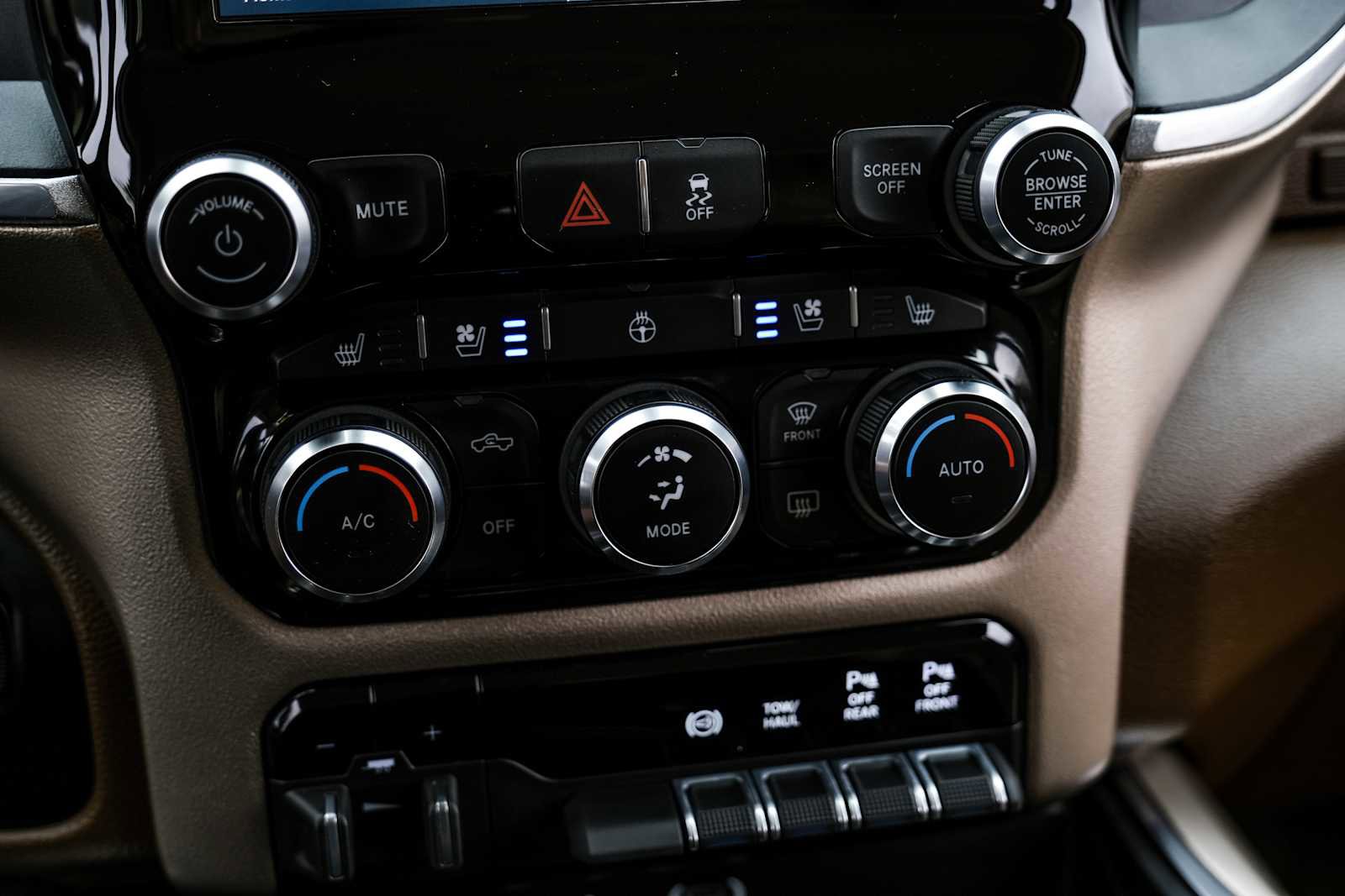 Used 2022 RAM 2500 Laramie AWD/4WD image 31