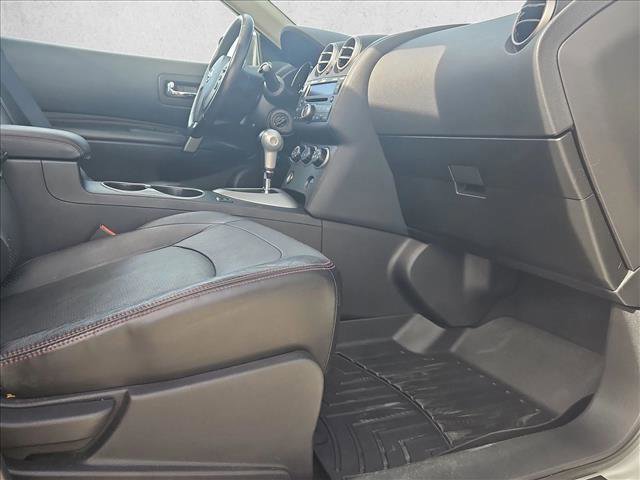 Used 2010 Nissan Rogue SL w/ Premium Pkg image 22