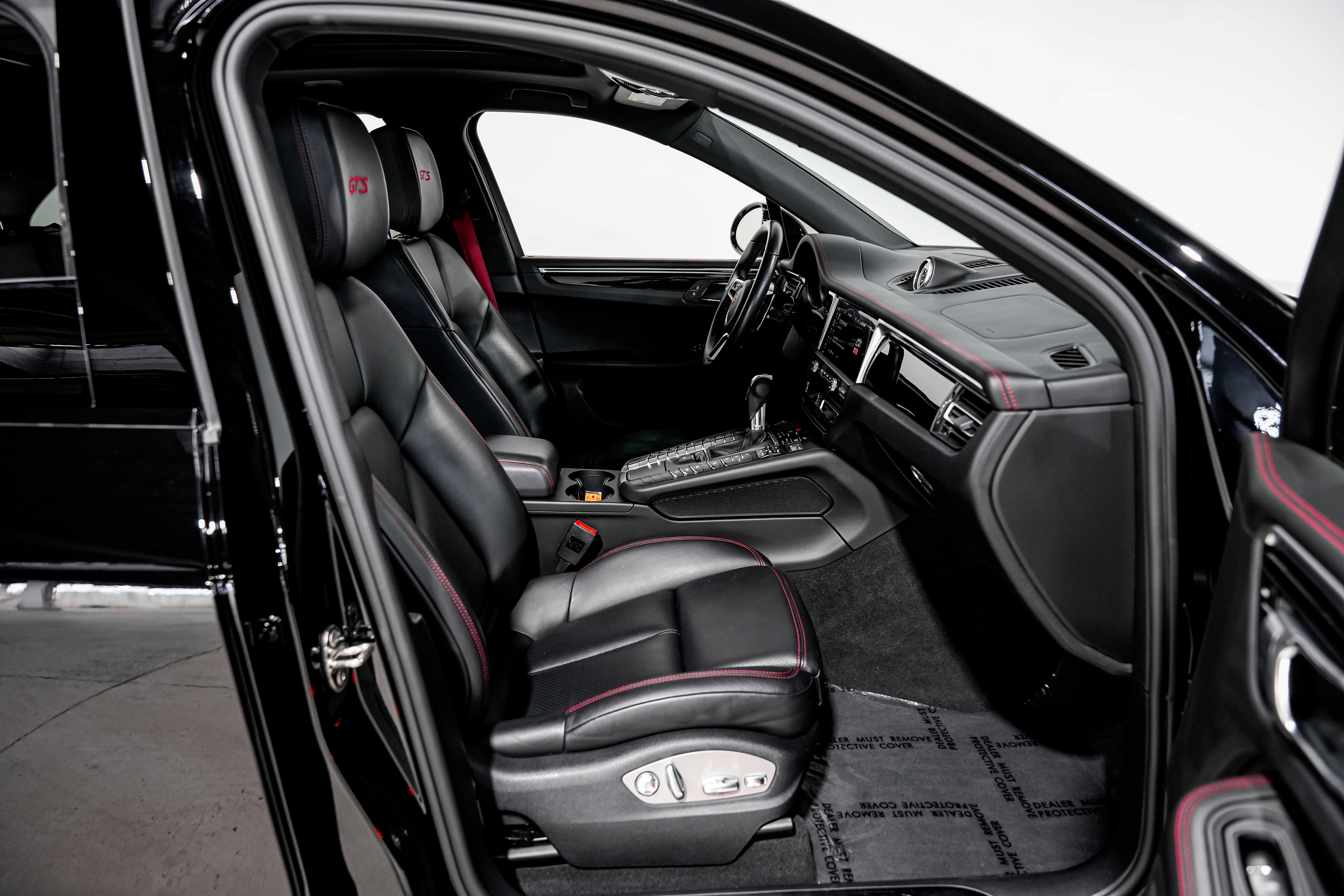 Used 2021 Porsche Macan GTS image 26