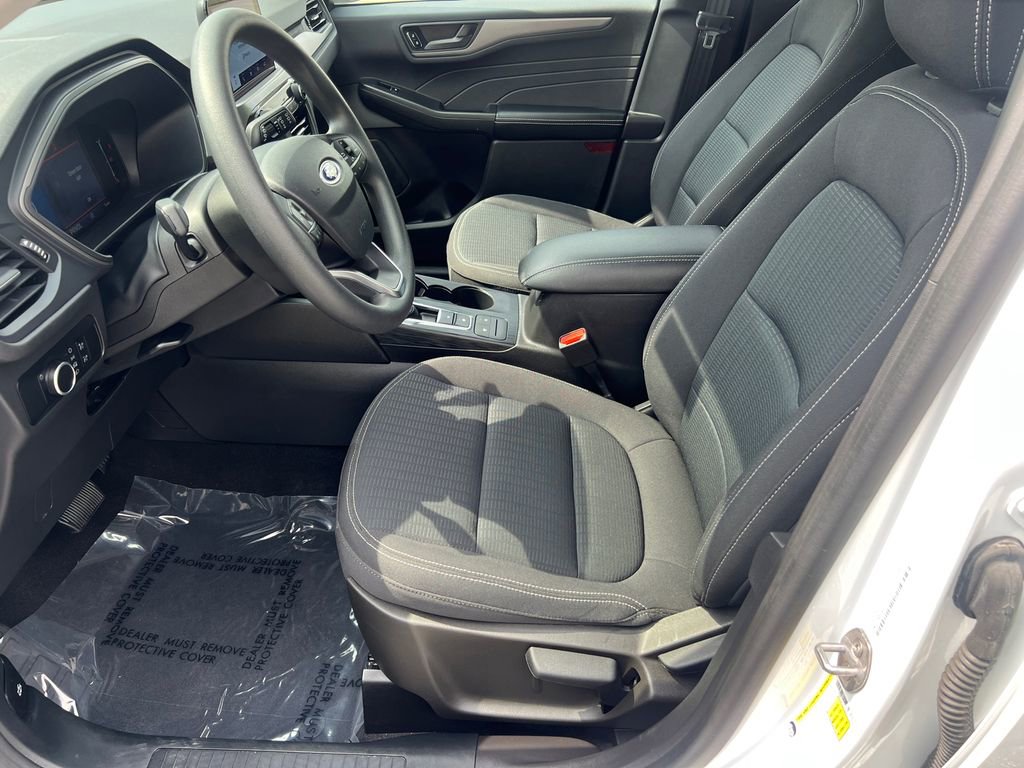 Used 2023 Ford Escape FWD image 9