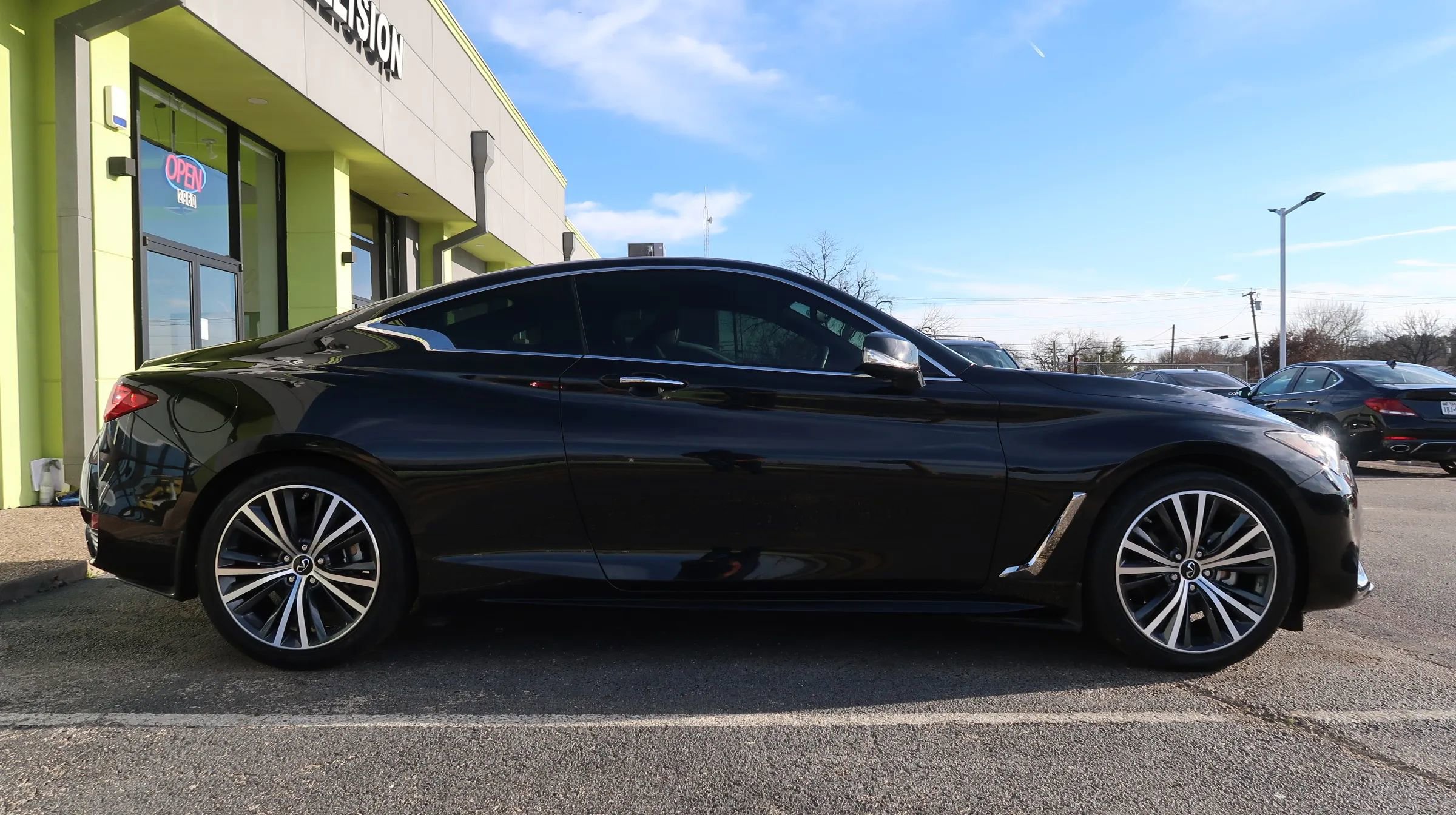Used 2021 INFINITI Q60 3.0t Luxe w/ Essential Package AWD/4WD image 8