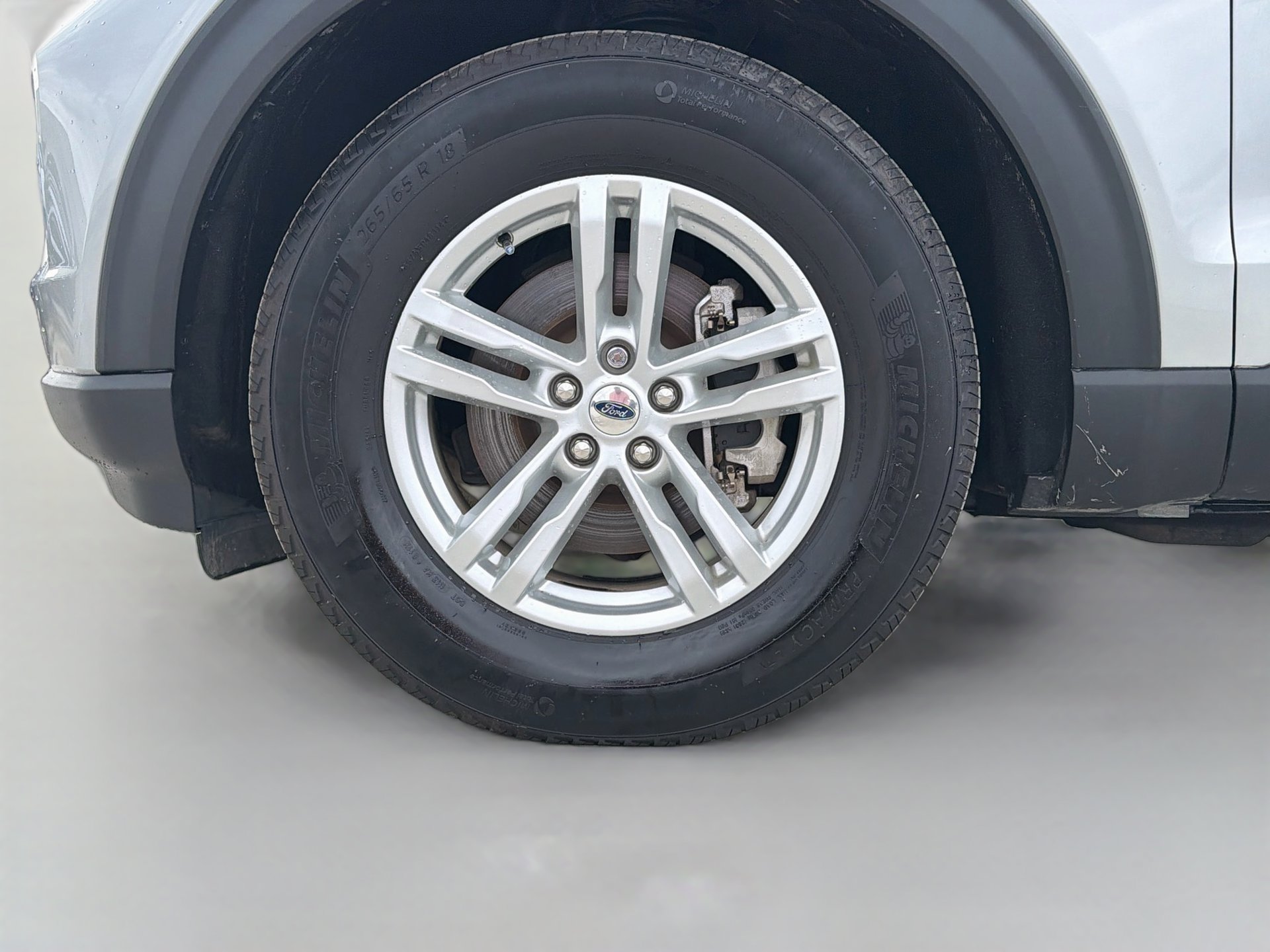 Used 2022 Ford Explorer XLT w/ Equipment Group 202A RWD image 36