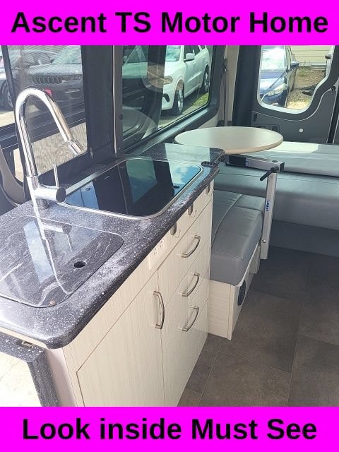 Used 2016 Mercedes-Benz Sprinter 2500 image 19