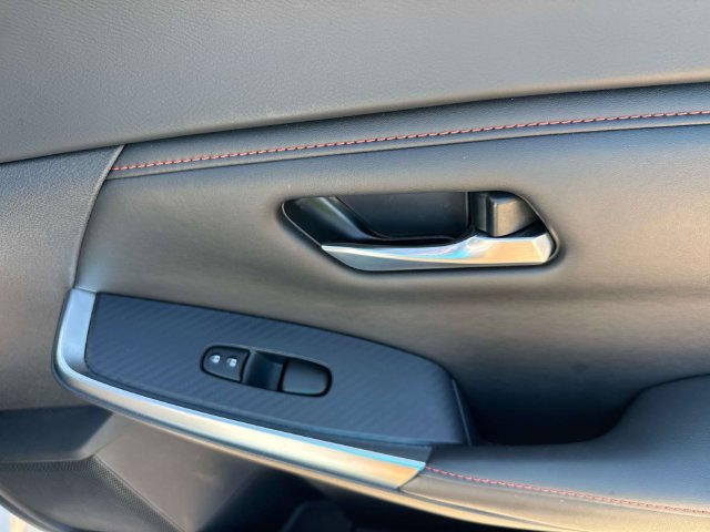 Used 2024 Nissan Sentra SR FWD image 19