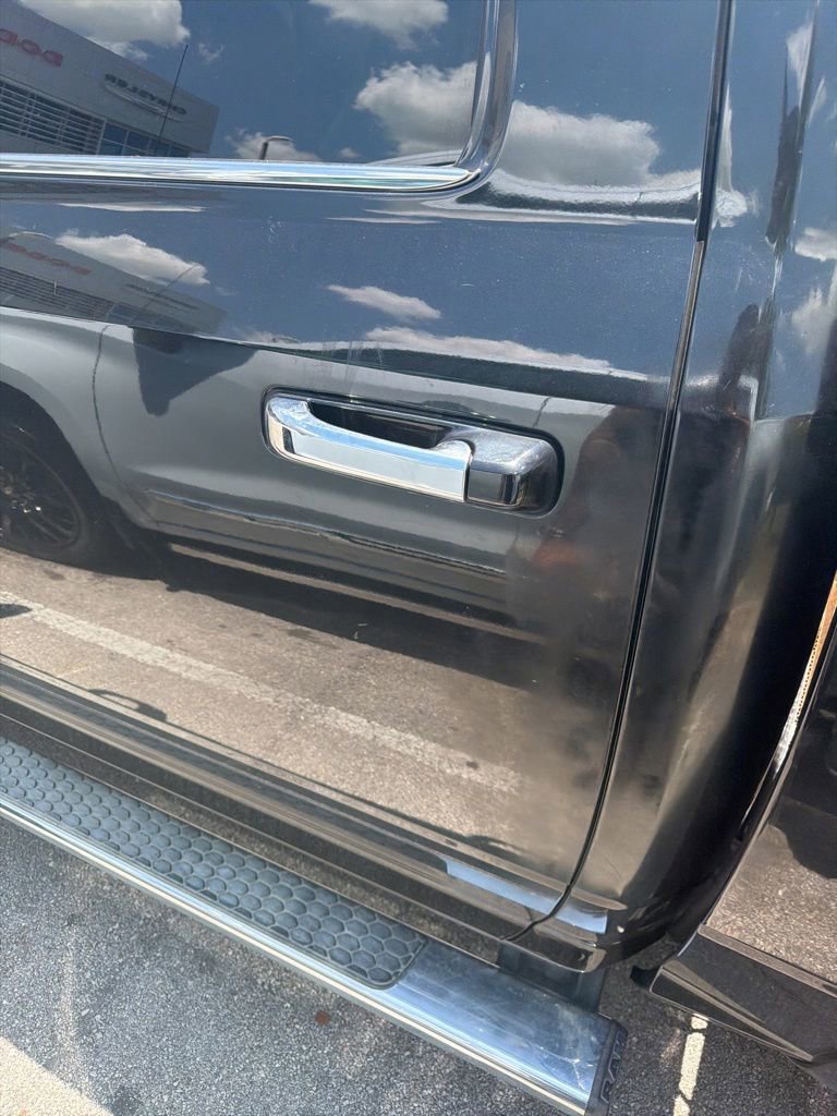 Used 2018 RAM 1500 Laramie Longhorn w/ Longhorn Southfork Package RWD image 6