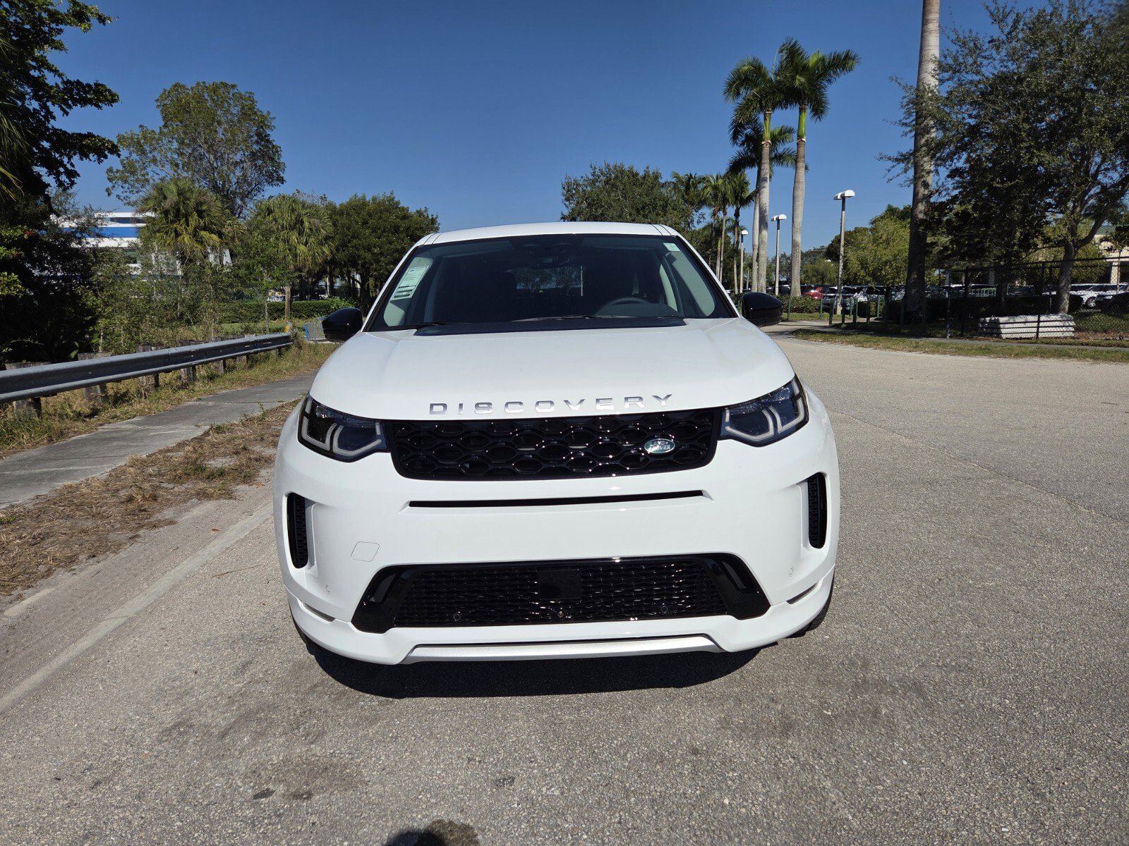 New 2025 Land Rover Discovery Sport S AWD/4WD image 8