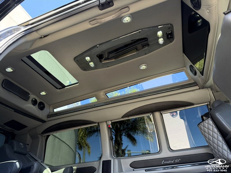 Used 2017 GMC Savana 2500 RWD image 22
