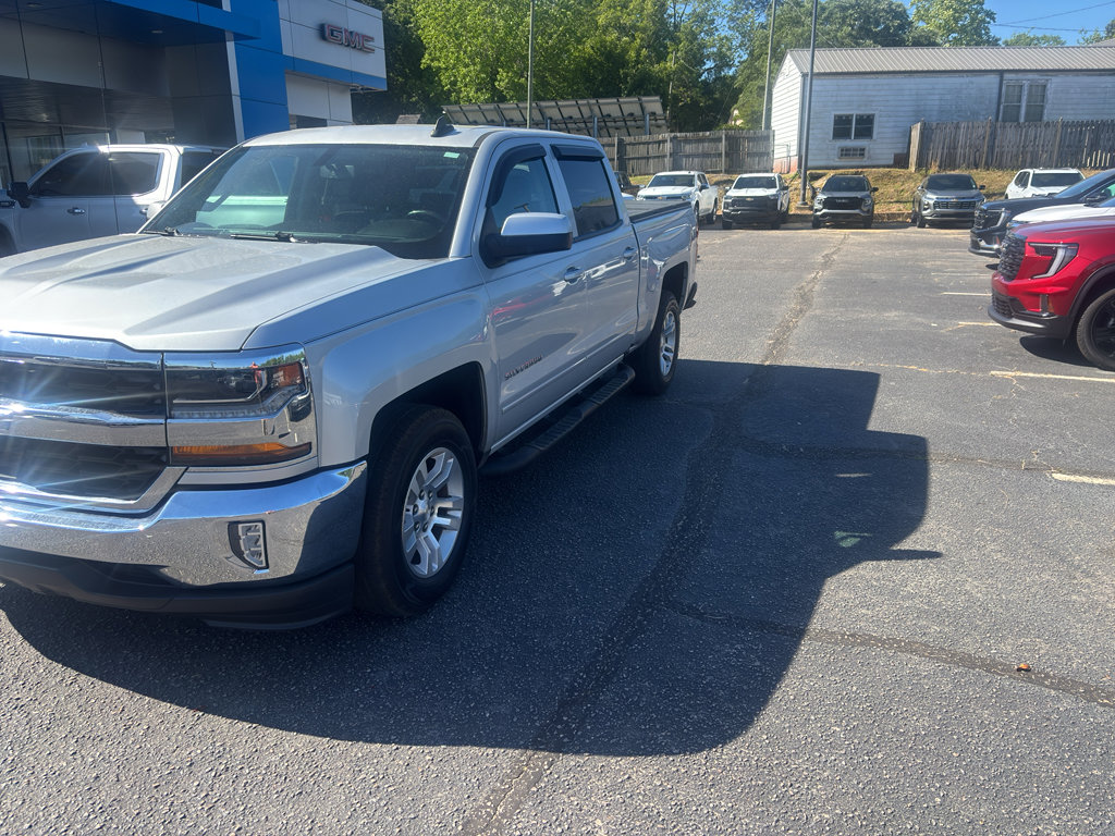 Used 2016 Chevrolet Silverado 1500 LT w/ All Star Edition RWD image 2