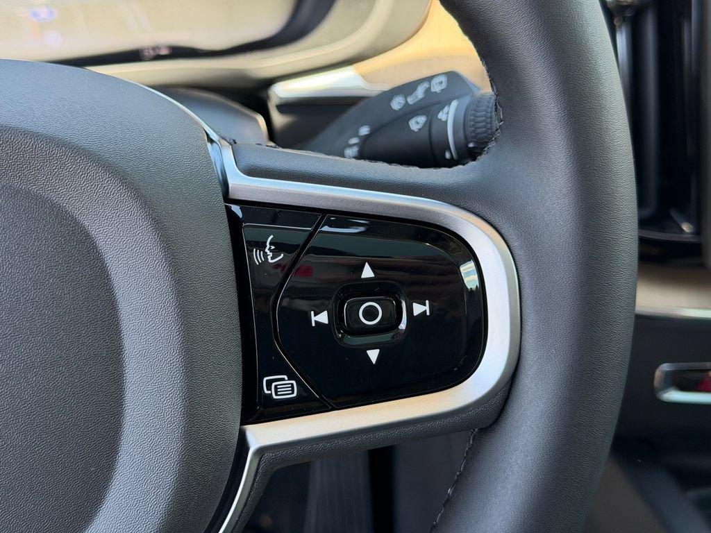 New 2026 Volvo XC60 T8 Core w/ Climate Package AWD/4WD image 18