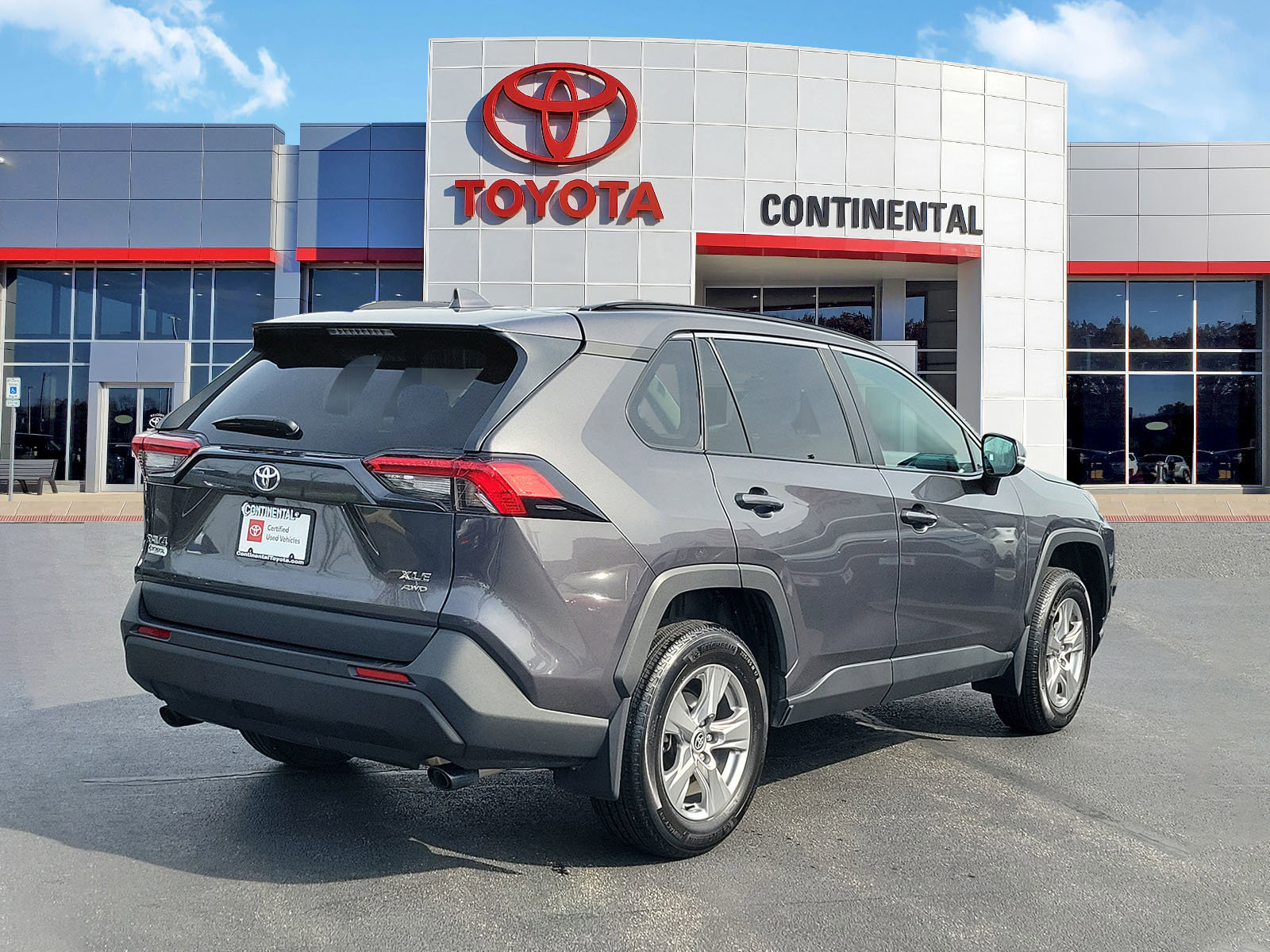 Certified 2024 Toyota RAV4 XLE w/ Convenience Package image 5