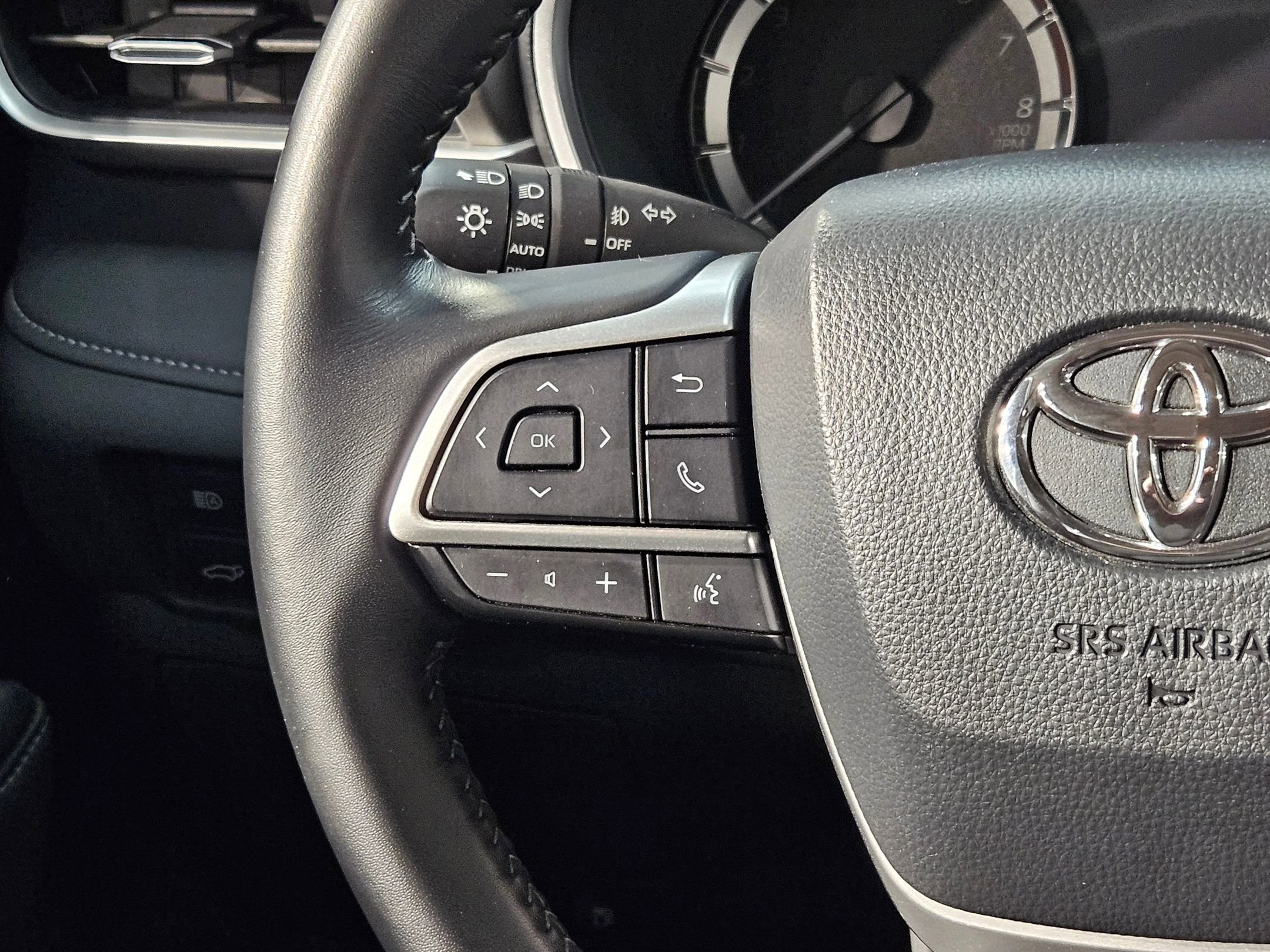 Certified 2025 Toyota Highlander XLE AWD/4WD image 28