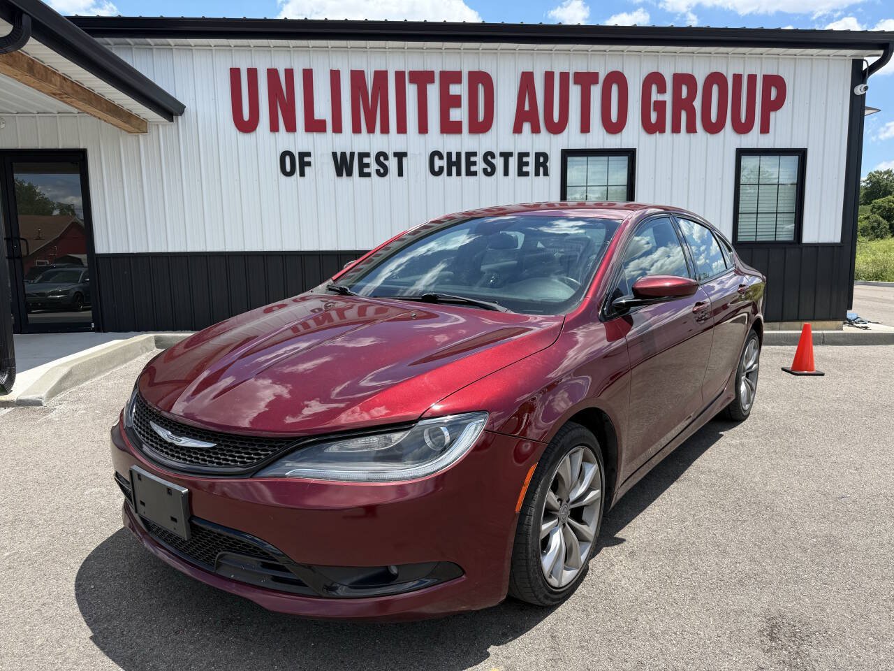 Used 2015 Chrysler 200 S w/ Comfort Group FWD image 1