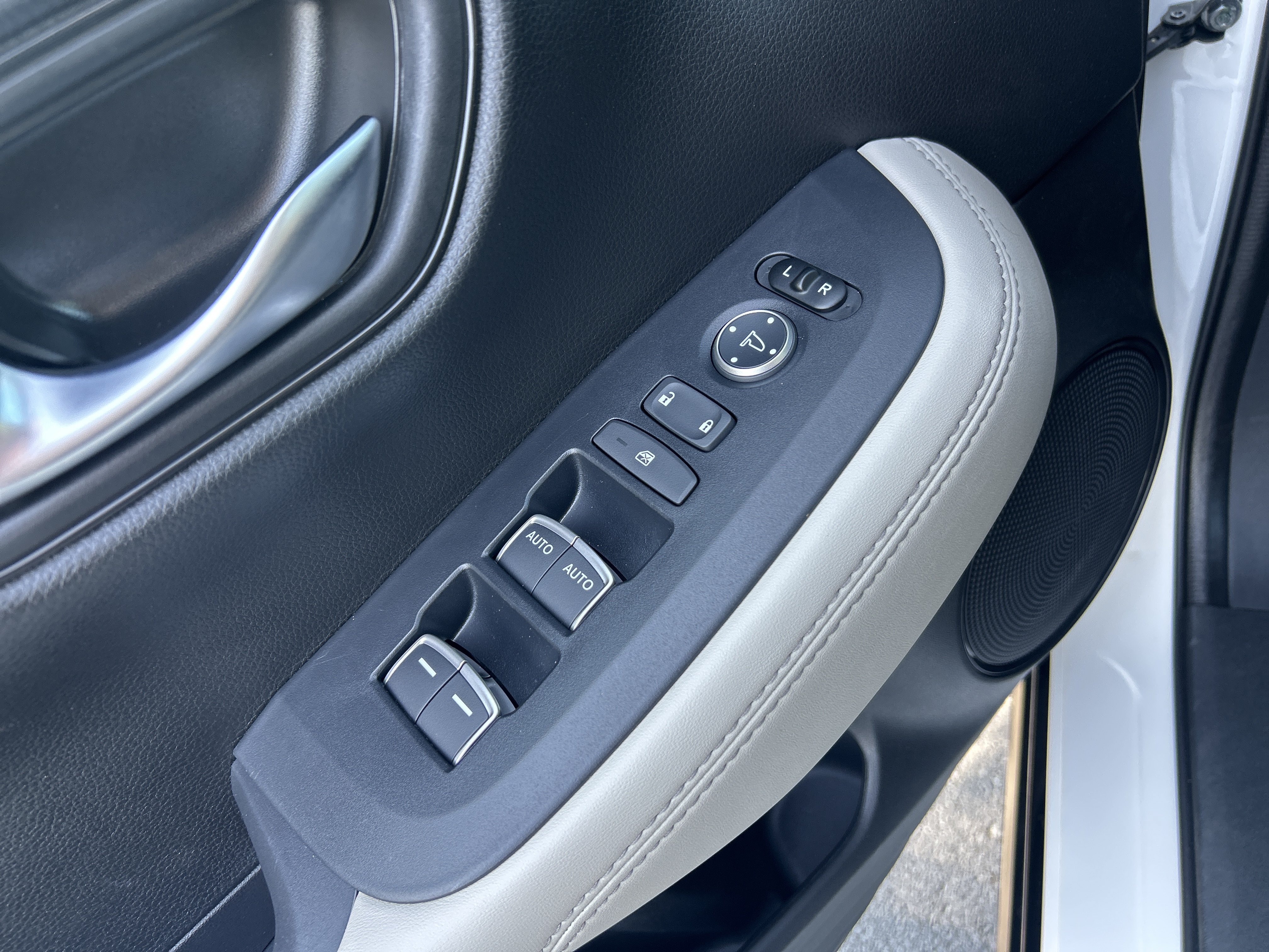 Certified 2027 Honda HR-V EX-L image 26