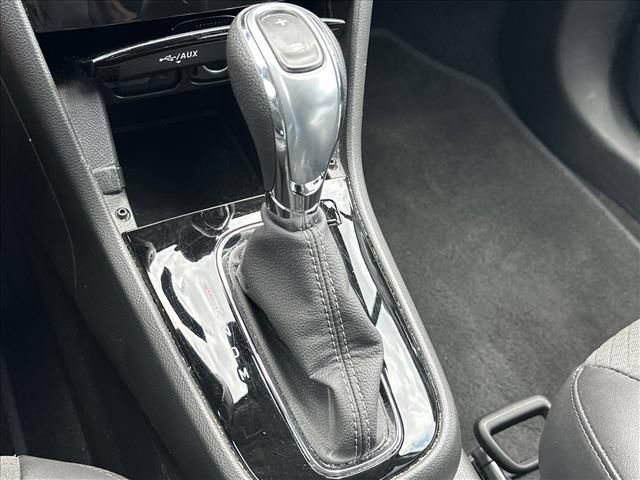 Certified 2022 Buick Encore Preferred w/ Safety Package FWD image 28