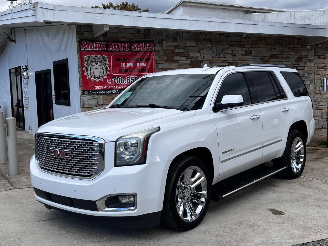 Used 2015 GMC Yukon Denali w/ Premium Package image 2