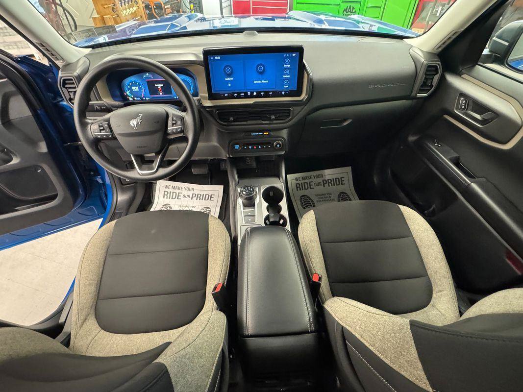 Used 2025 Ford Bronco Sport Big Bend AWD/4WD image 4