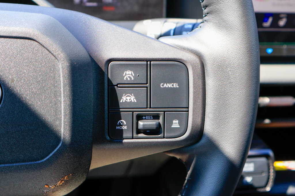 Used 2026 Toyota RAV4 XSE w/ Weather Package AWD/4WD image 16