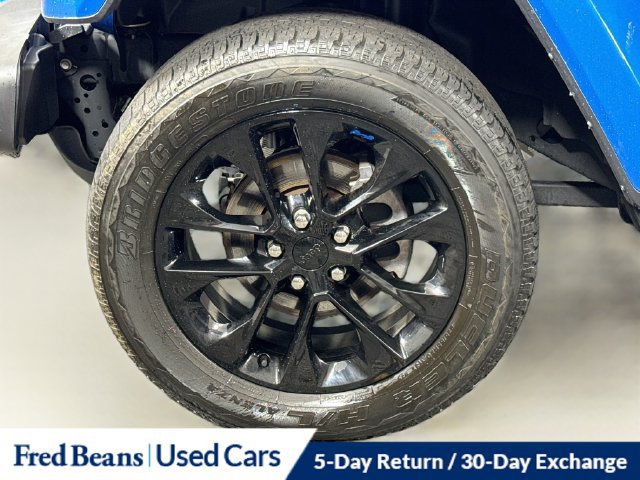 Used 2023 Jeep Wrangler Unlimited Sahara AWD/4WD image 37