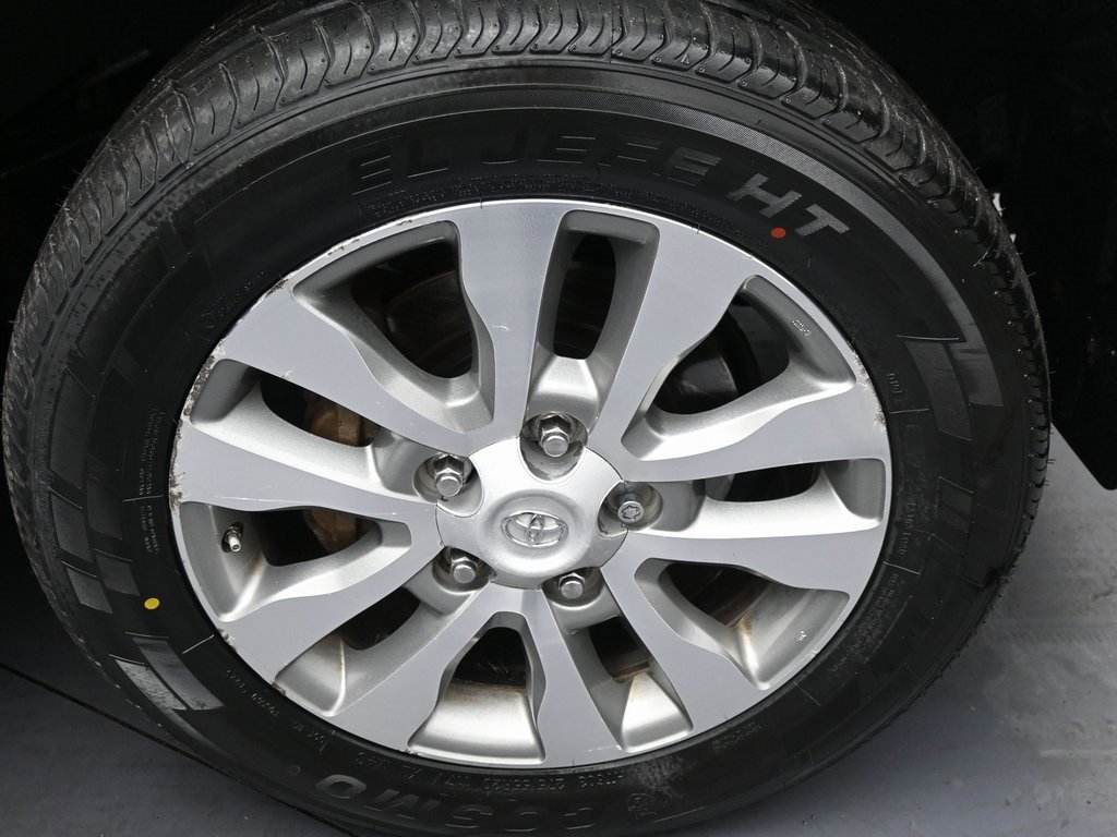 Used 2015 Toyota Sequoia Limited image 42