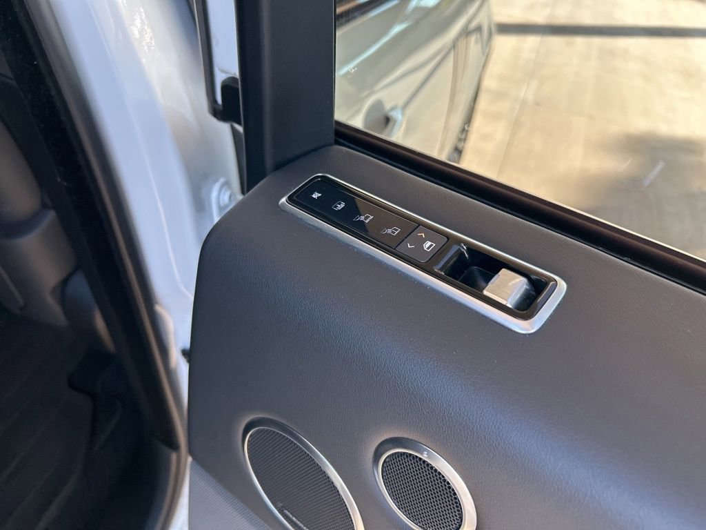 Used 2022 Land Rover Range Rover Westminster Edition image 35