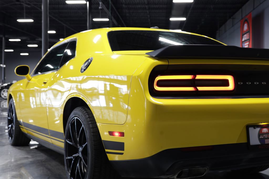 Used 2017 Dodge Challenger SXT image 26