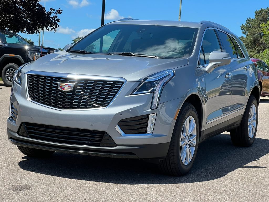 New 2026 Cadillac XT5 Luxury w/ LPO, Floor Liner Package AWD/4WD image 44