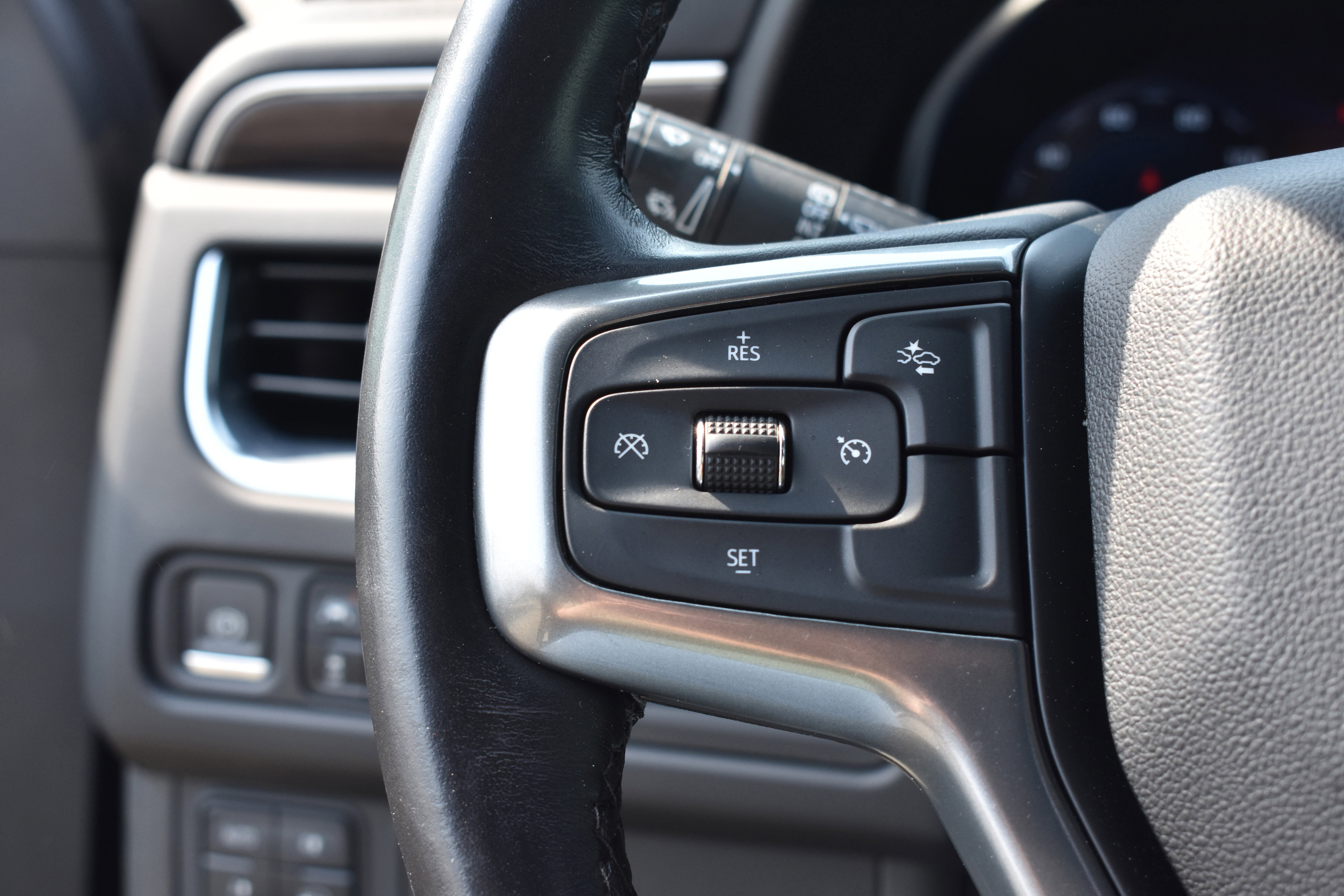 Used 2023 Chevrolet Tahoe LT image 15