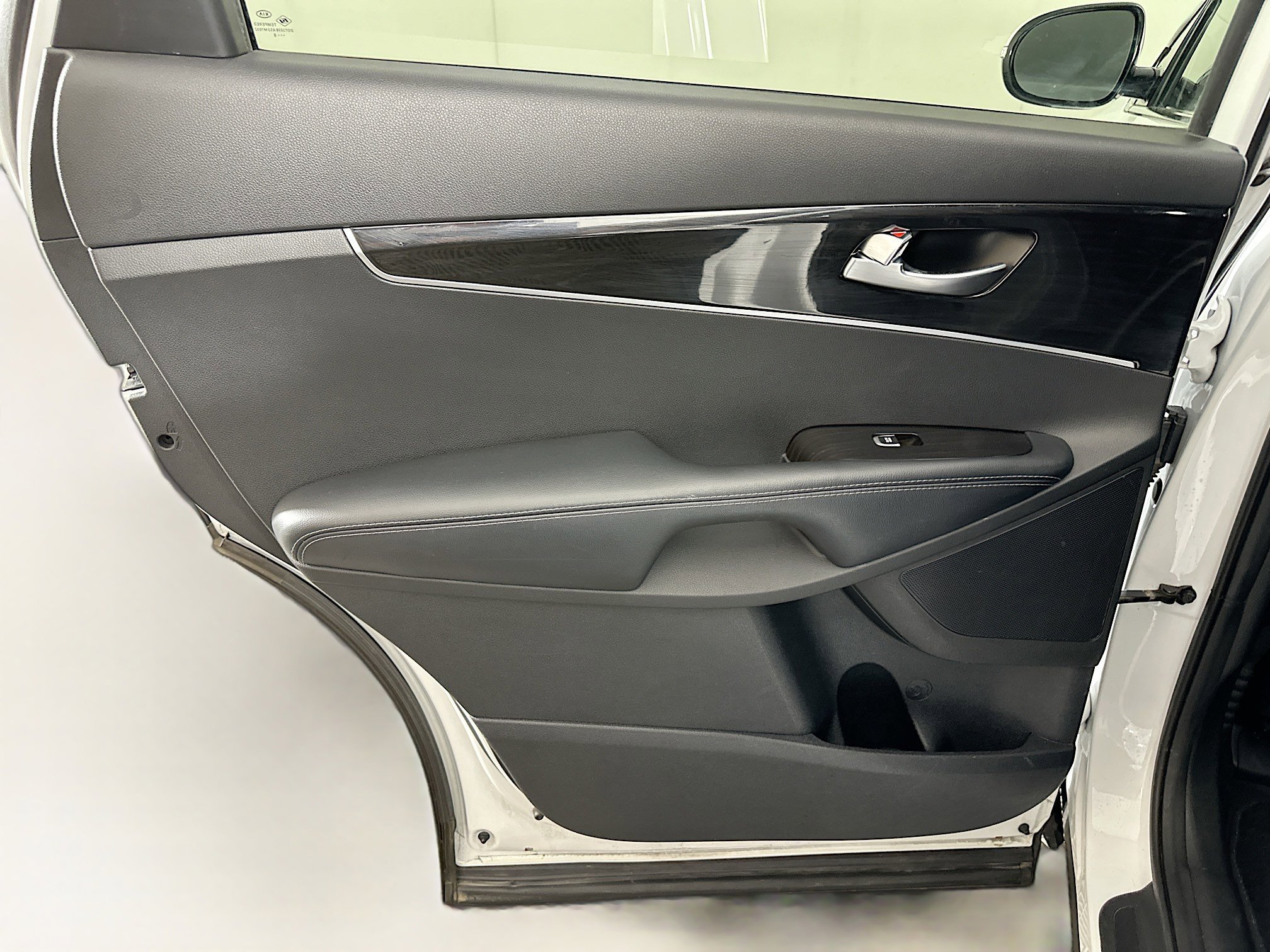 Used 2019 Kia Sorento LX w/ LX Convenience Package image 25