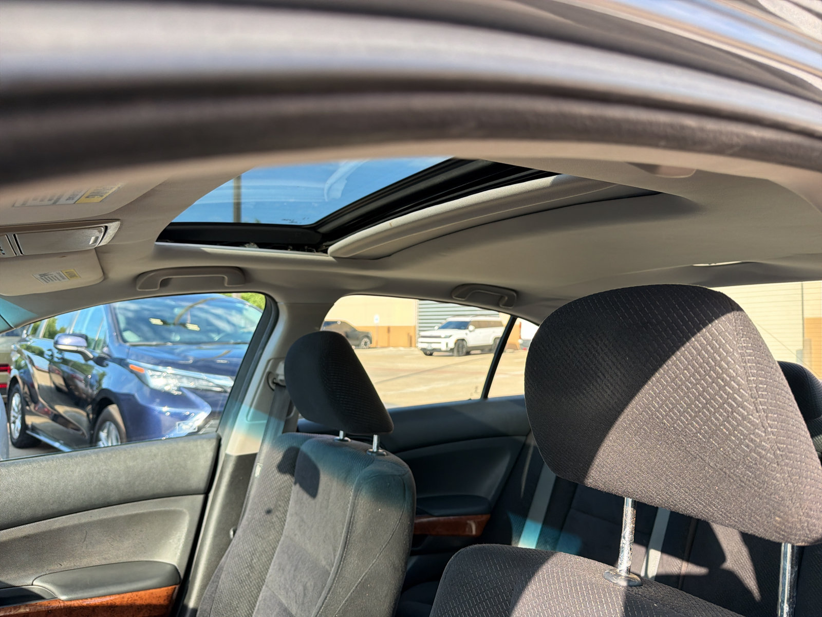 Used 2012 Honda Accord EX image 19