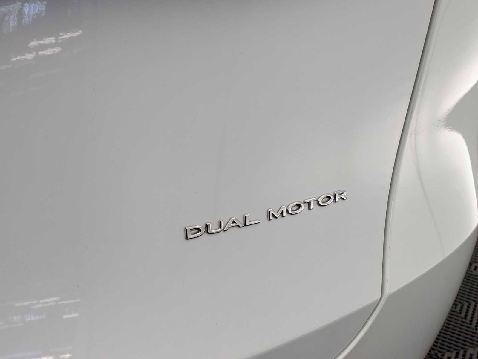 Used 2023 Tesla Model Y Long Range image 12