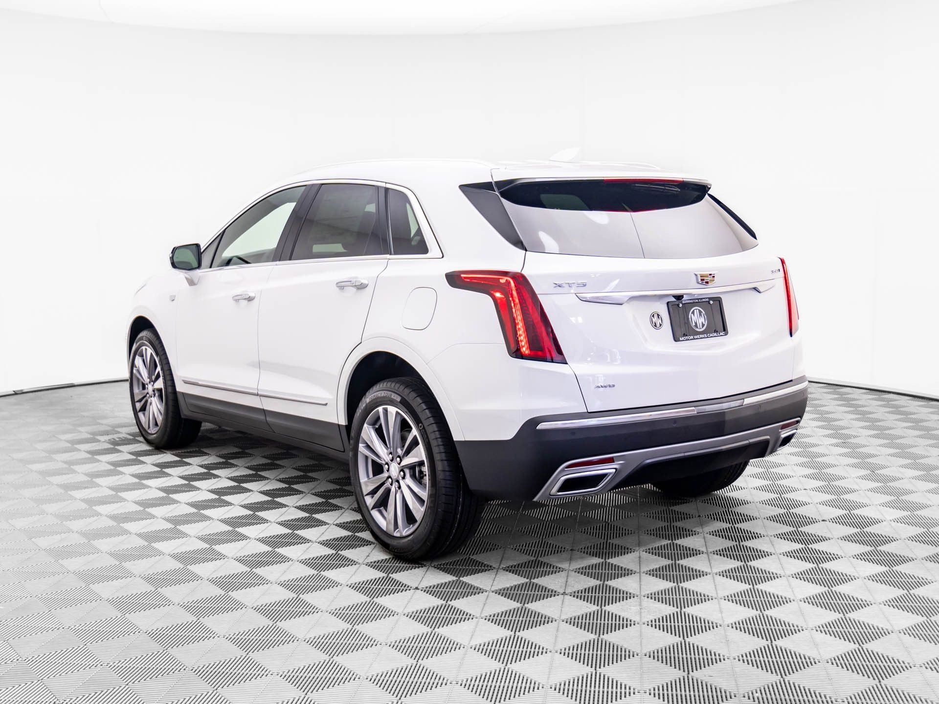 New 2025 Cadillac XT5 Premium Luxury video 3