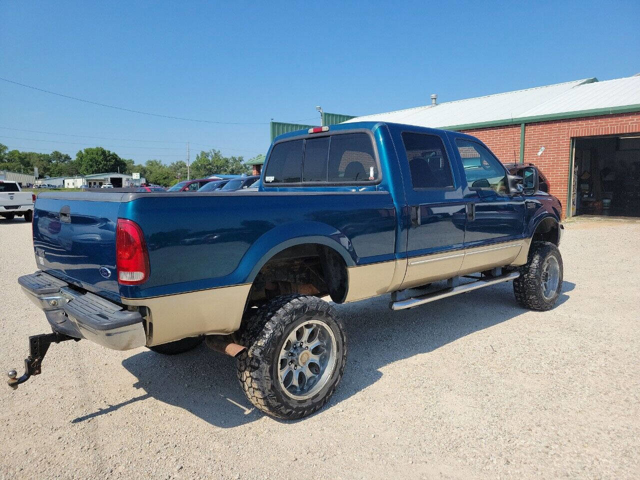 Used 2000 Ford F250 Lariat image 3