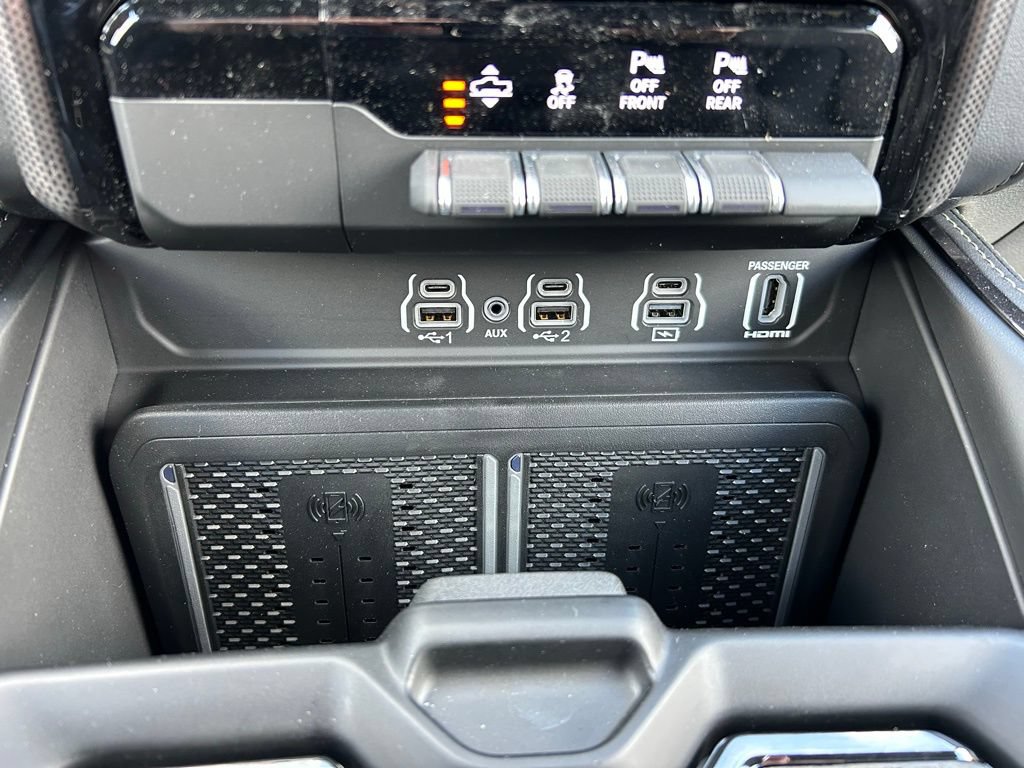 New 2026 RAM 1500 Limited w/ Night Edition AWD/4WD image 33