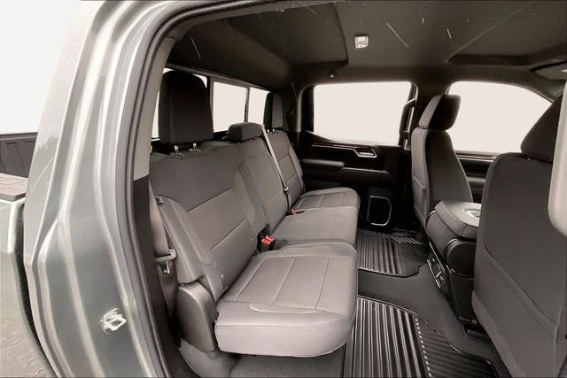 Used 2026 GMC Sierra 1500 SLE w/ Preferred Package image 17