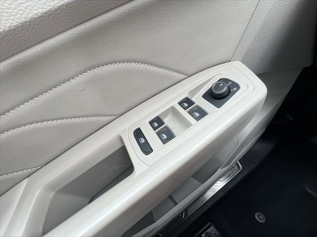 Used 2022 Volkswagen Atlas SE w/ Panoramic Sunroof Package image 13