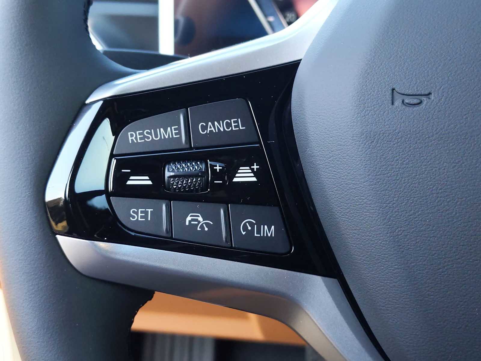 Used 2025 BMW i4 eDrive40 w/ Premium Package image 25