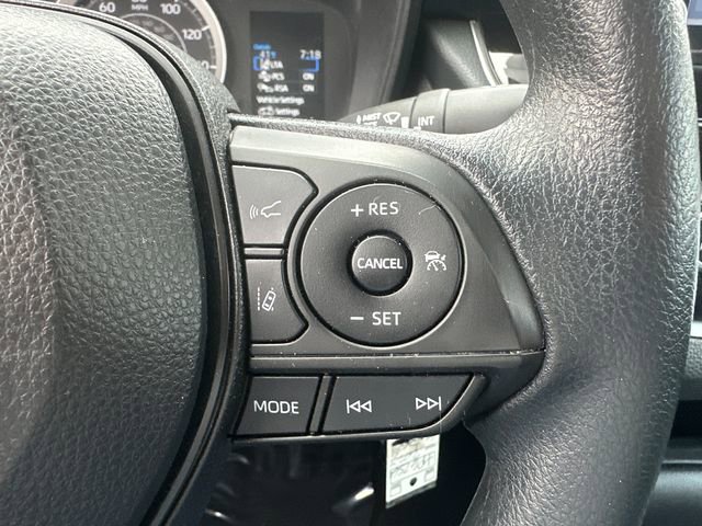 Certified 2022 Toyota Corolla LE image 33