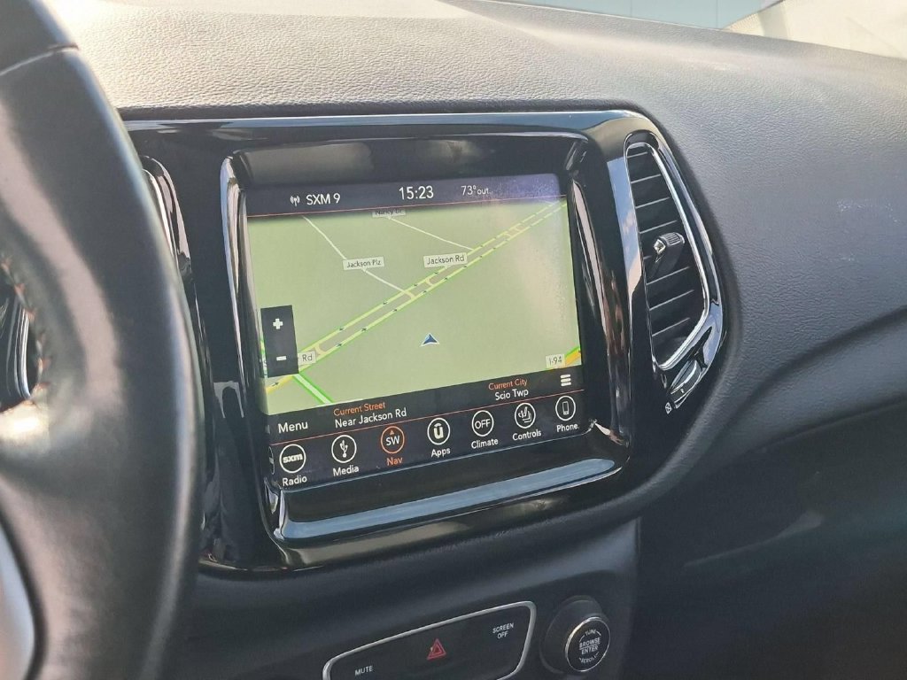 Used 2018 Jeep Compass Limited w/ Navigation Group AWD/4WD image 24