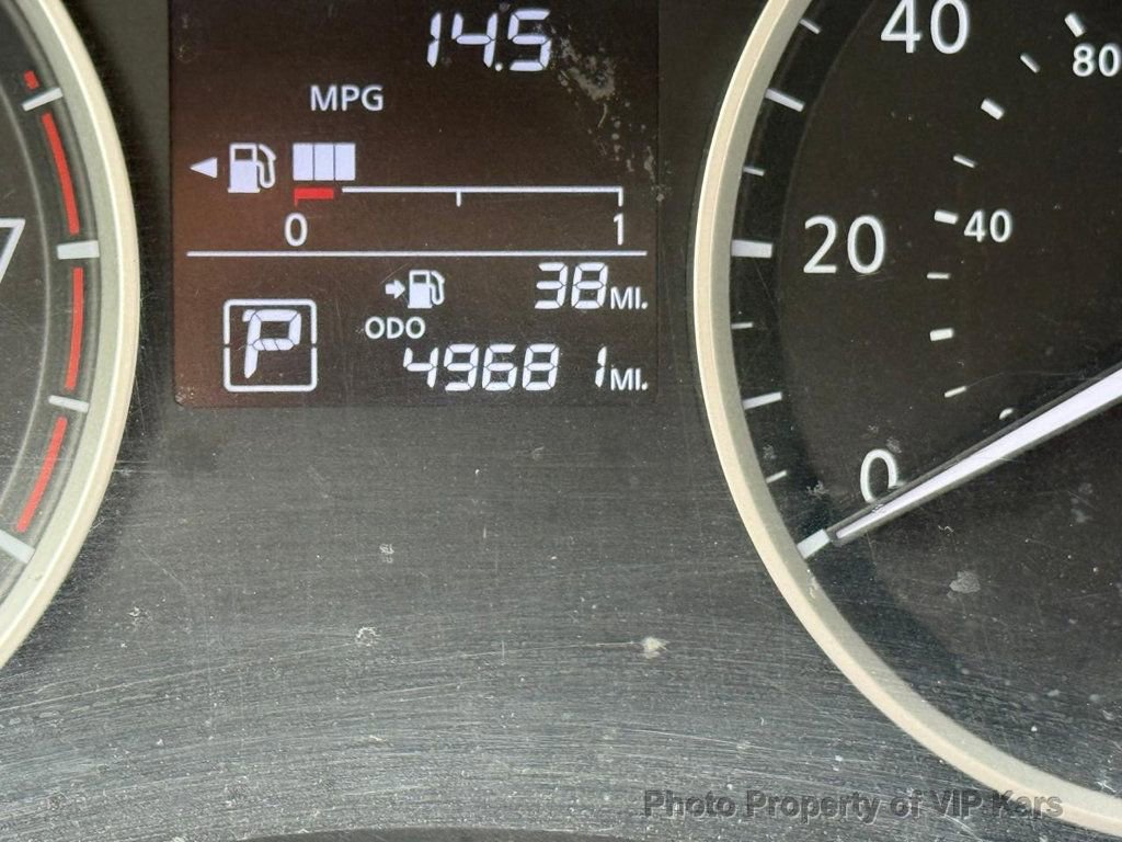 Used 2022 Nissan Versa S FWD image 15